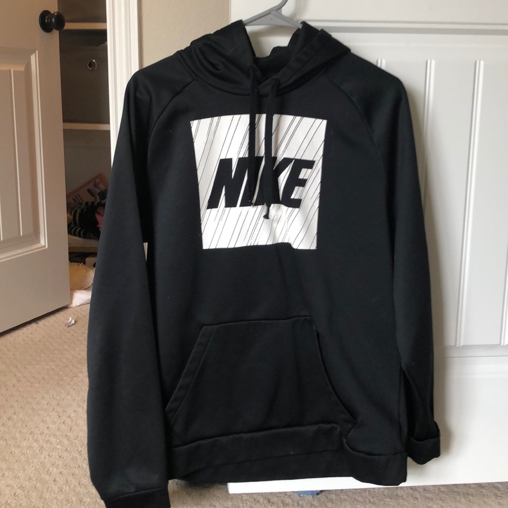 Nike pull over